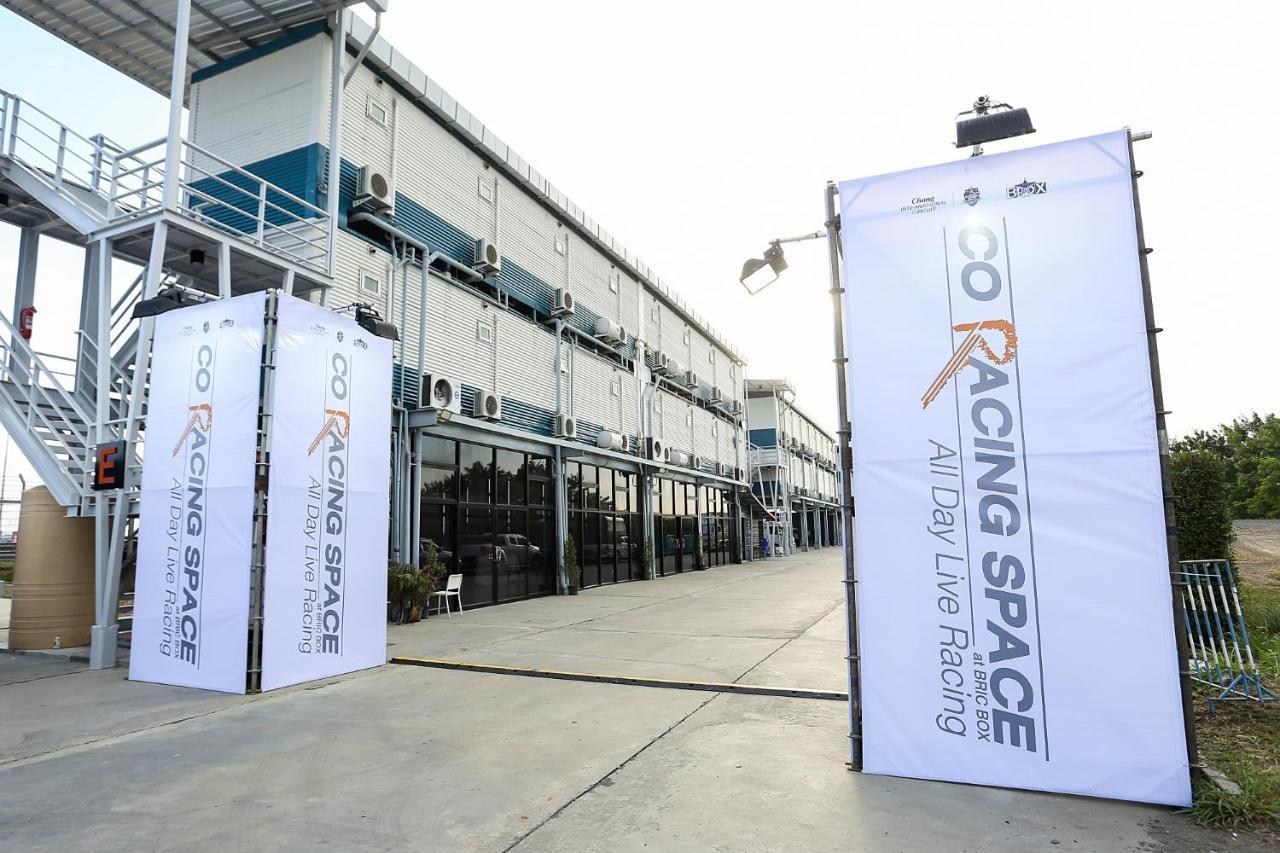 Bric Box Hotel Buriram Dış mekan fotoğraf